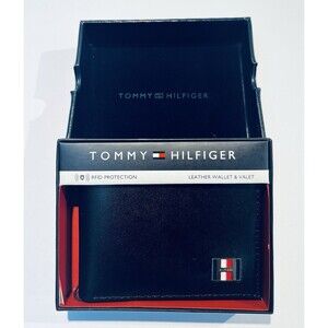 Tommy Hilfiger Men's Extra Capacity RFID Leather Wallet